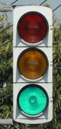 高根沢町上高根沢の縦型信号機