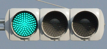 大田原市岡の横型信号機