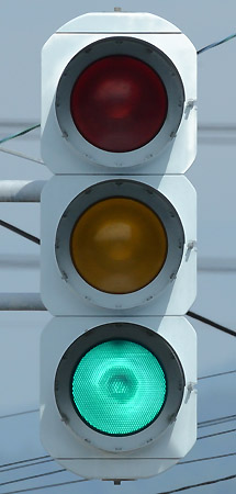 山形市上町３丁目の縦型信号機