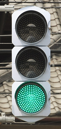 茂木町増井の縦型信号機