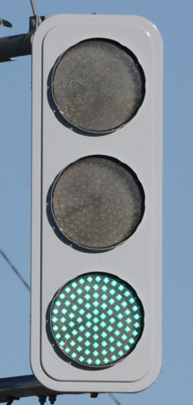 佐野市伊勢山町の縦型信号機