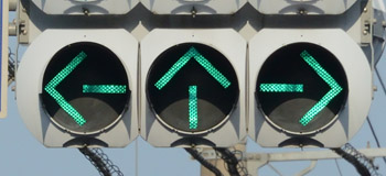宇都宮市峰３丁目の矢印信号機