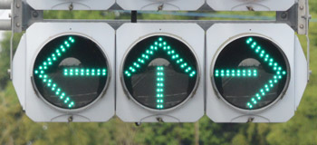 宇都宮市道場宿町の矢印信号機