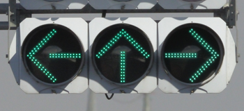 宇都宮市石井町の矢印信号機