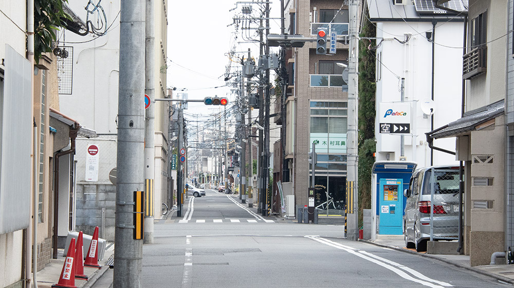 京都市中京区神明町の信号機